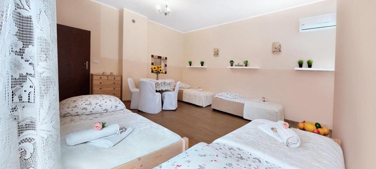 Apartamenty Gorki Male Tuszyn Extérieur photo