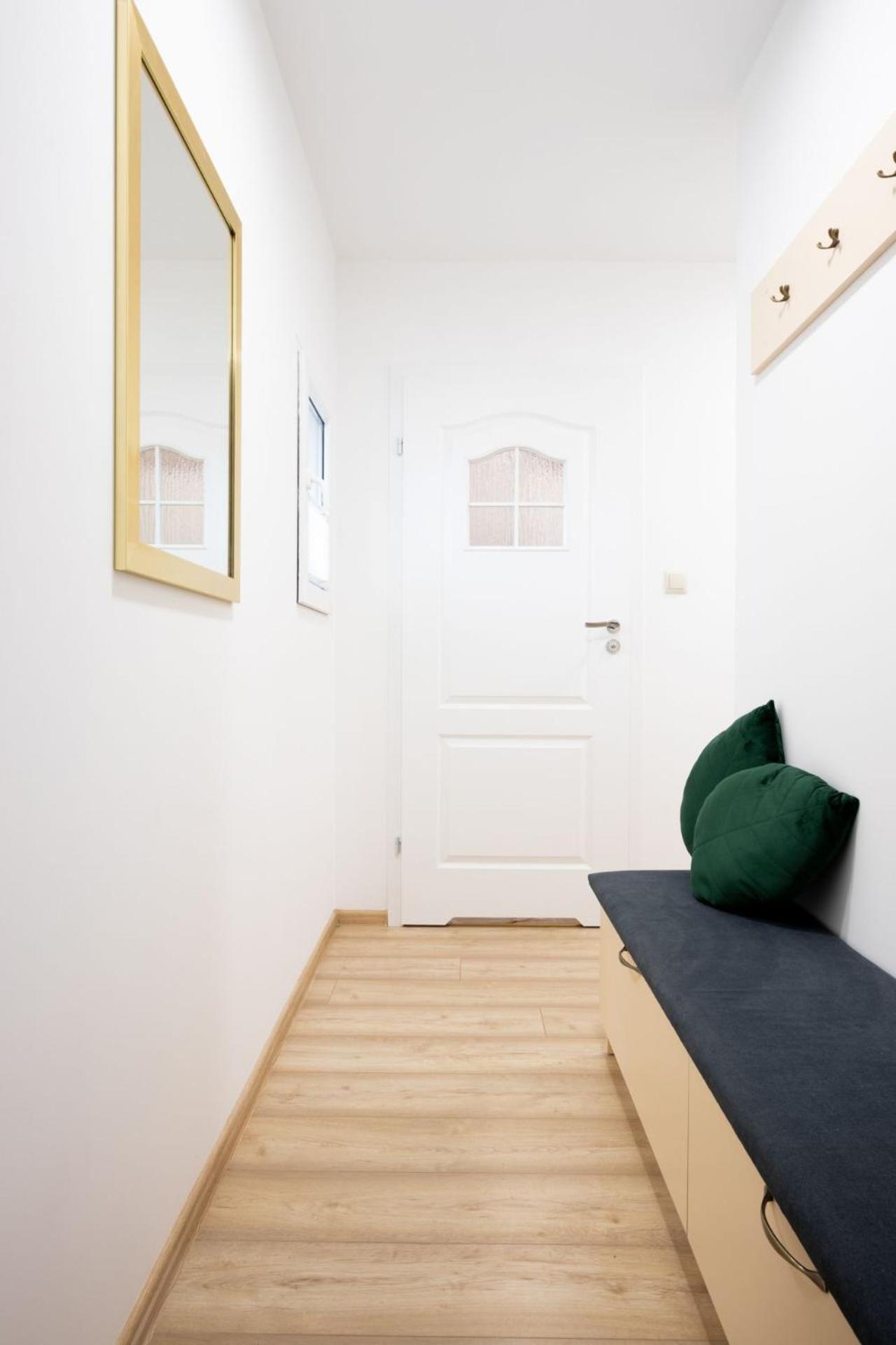 Apartamenty Gorki Male Tuszyn Extérieur photo